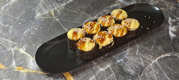 Запечённый ролл сурими хот - Доставка суши, роллов, пиццы в Новосибирске